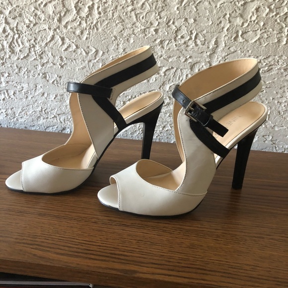 Nine West Stiletto 👠 - Picture 4 of 11